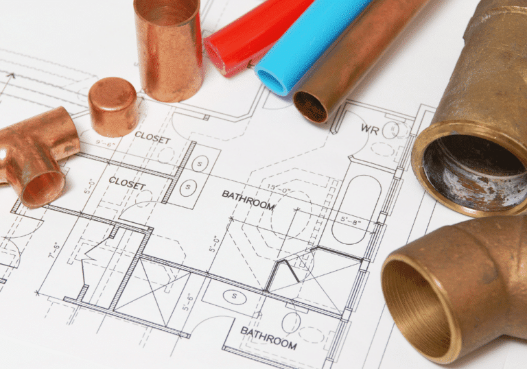 בדיקת צנרת לפני שיפוץ דירה ישנה